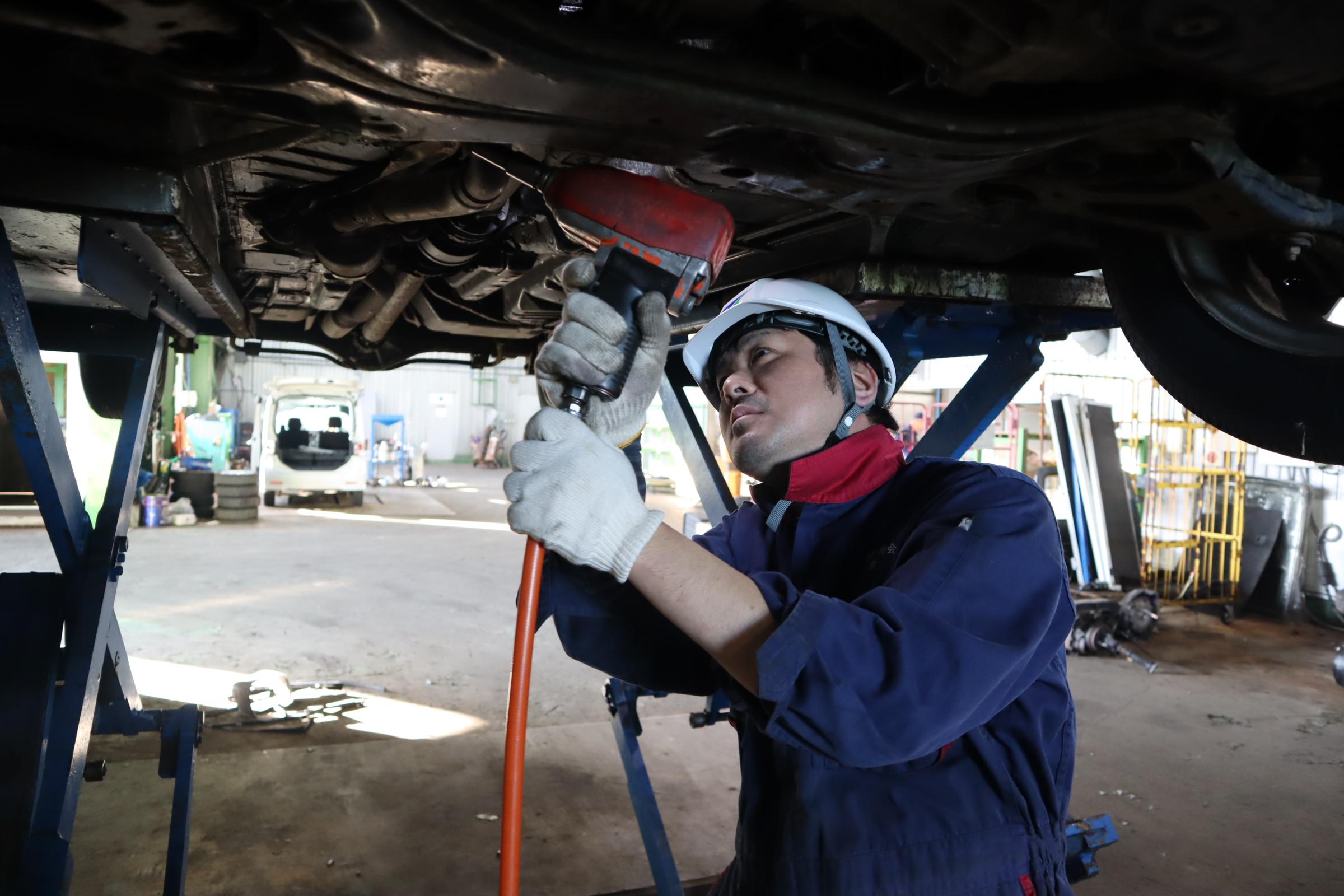 工場・製造|自動車リサイクルスタッフ募集！＝良好な人間関係が魅力！＝